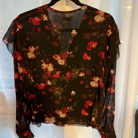 Aritzia Wilfred Lilas black floral ruffle sheer blouse top size Medium - Picture 10 of 10